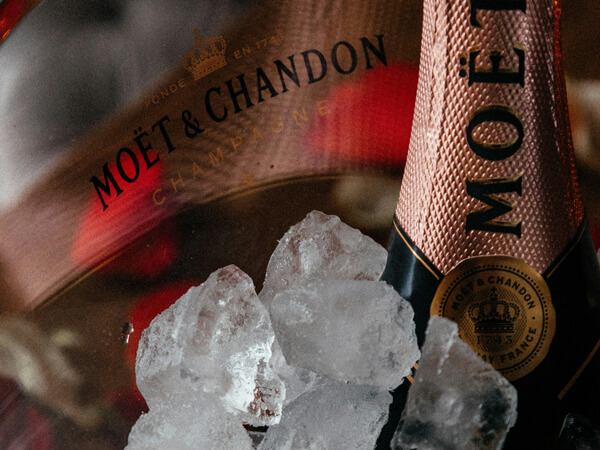 Comprehensive products range for nightclubs - Champagnes - Champers Drinks